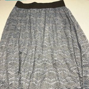 Lularoe X Small Lola skirt lace